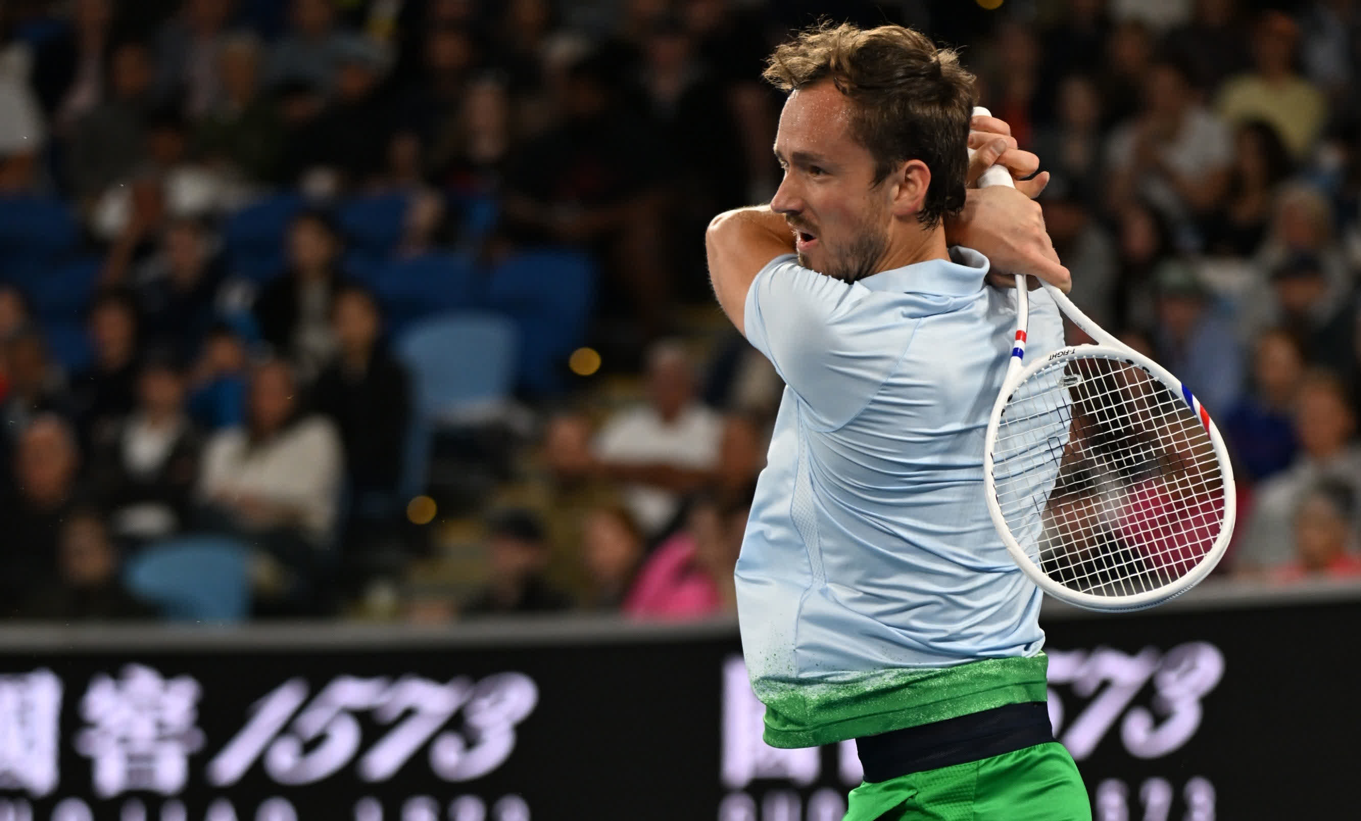 拉沃尔杯鏖战澳网,梅德韦杰夫点燃赛场 拉沃尔杯鏖战澳网,梅德韦杰夫点燃赛场