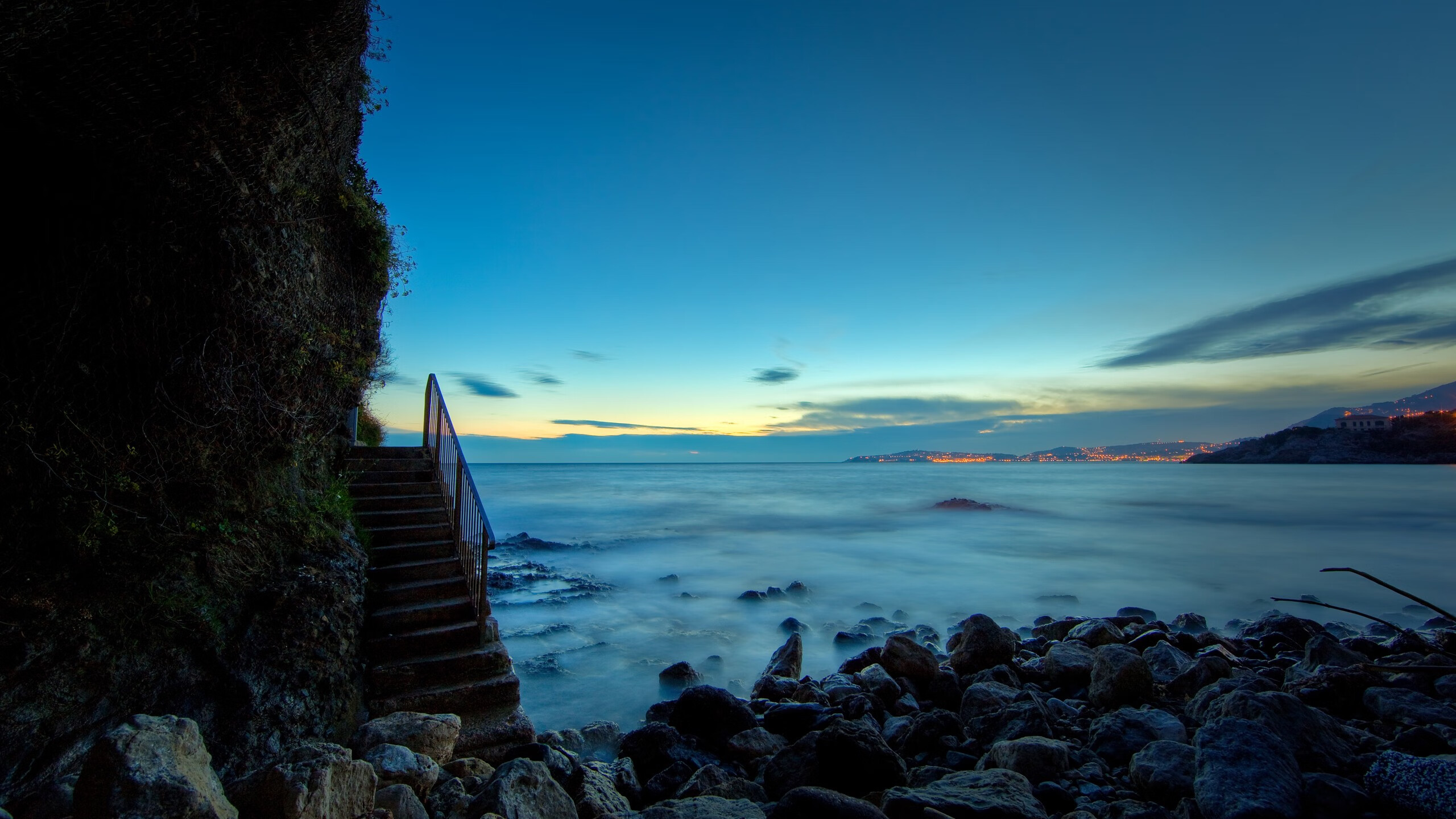 久保建英第87分钟神奇制胜，哥伦比亚选拔队3-0完胜AC米兰，一场改写认知的友谊赛