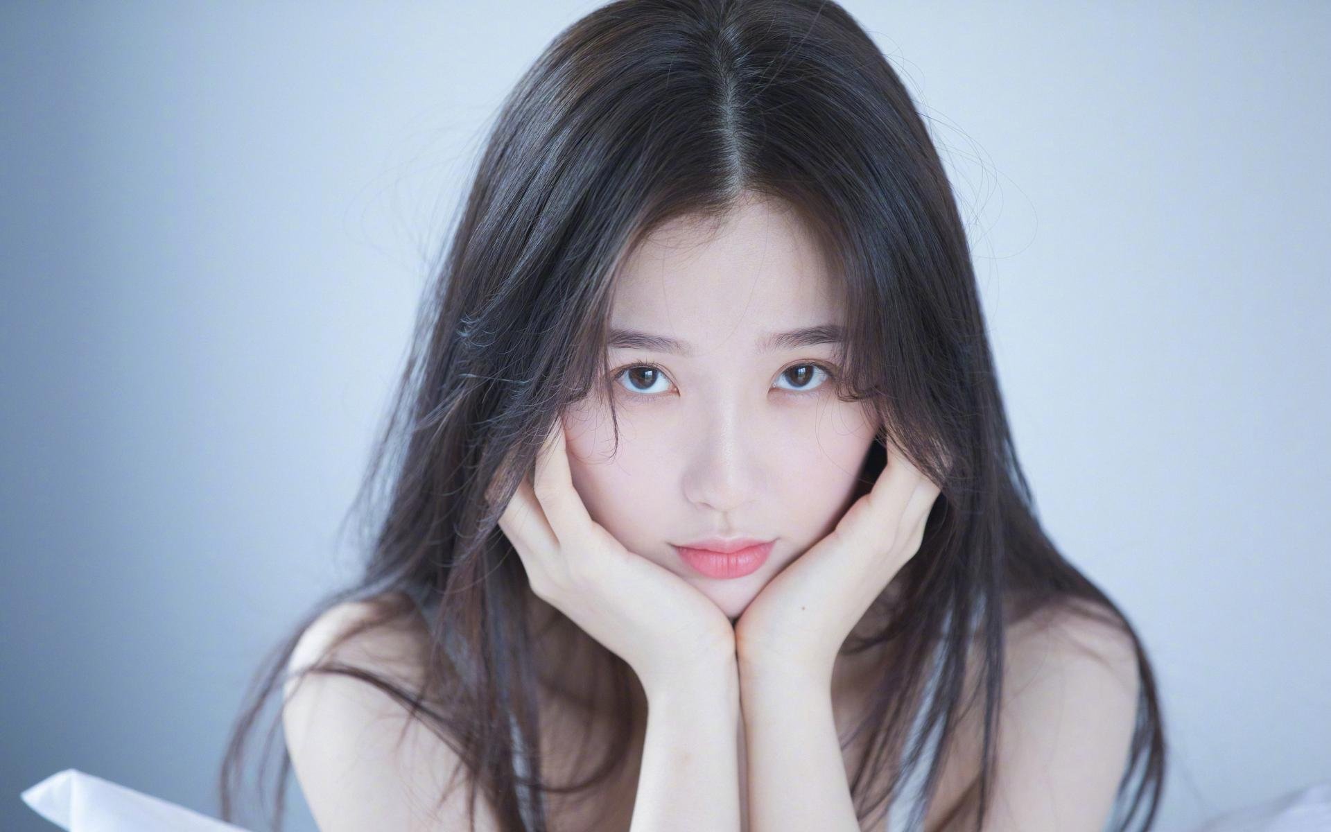 橙衣军团神话陨落,威尔士钢铁防线强行终结荷兰,梅西替补登场一剑封喉成关键先生