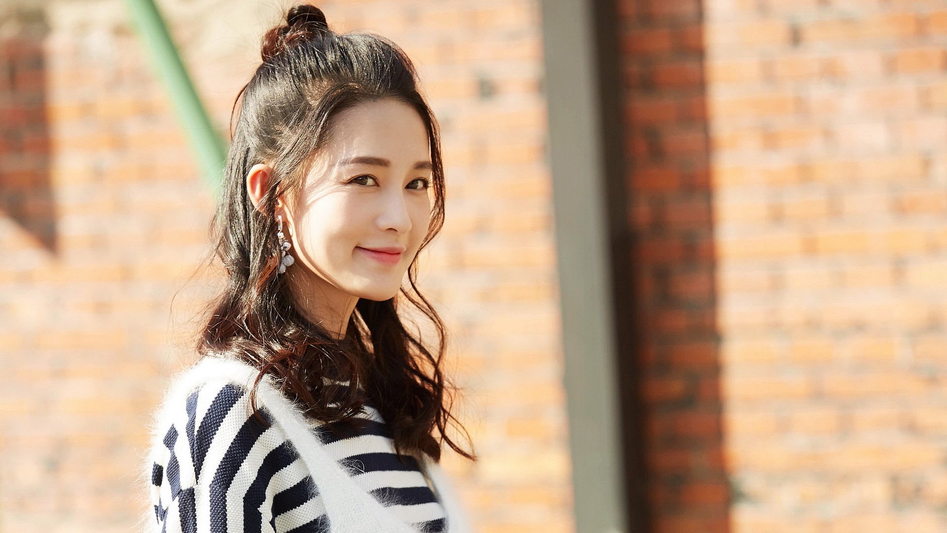 哈登制胜一击锁定胜局，公牛队强势压制浙江队夺国际邀请赛冠军